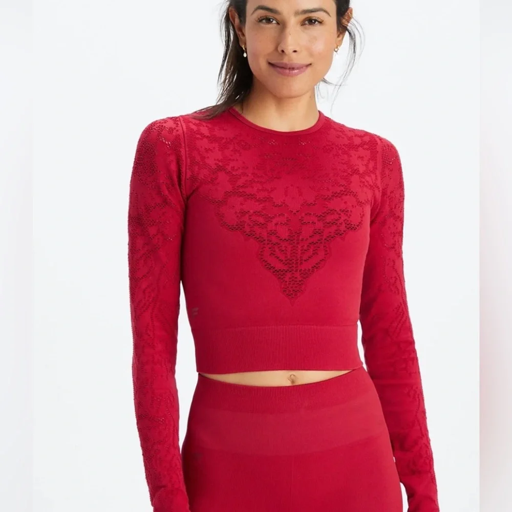 Fabletics Flora Seamless Lace Longsleeve Crop